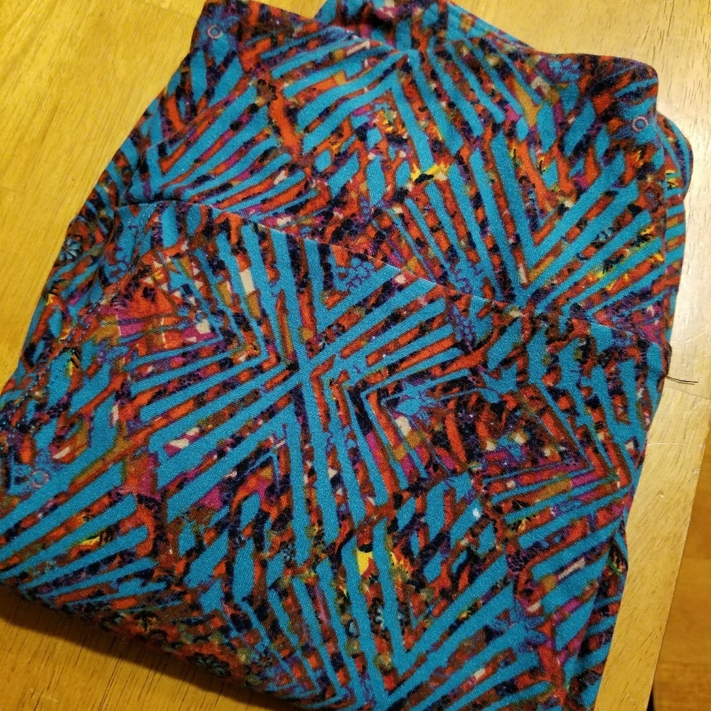 NWOT. Lularoe One Size Leggings.